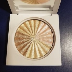 Ofra All The Lights Highlighter